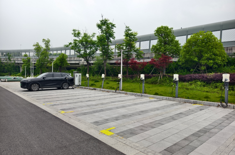 1748575901281038.png 图片 1.png