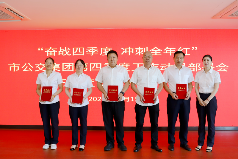 1760663873544549.png 个人.png