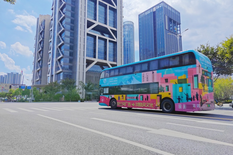 1765780058707217.jpg 公司宣传车.jpg