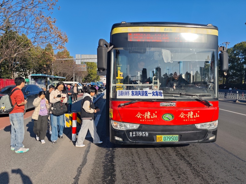 1773800079265923.jpg 景区保障2.jpg