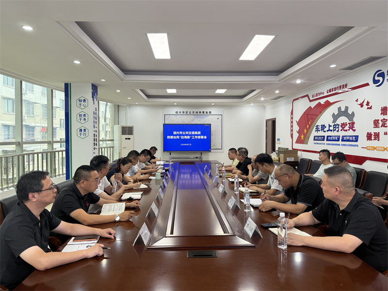 1786323607842345.jpg 白海豚 (2).jpg